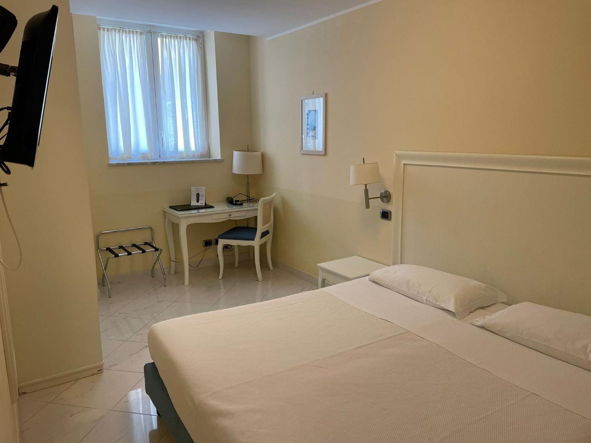 Atlantic Aparthotel 4*