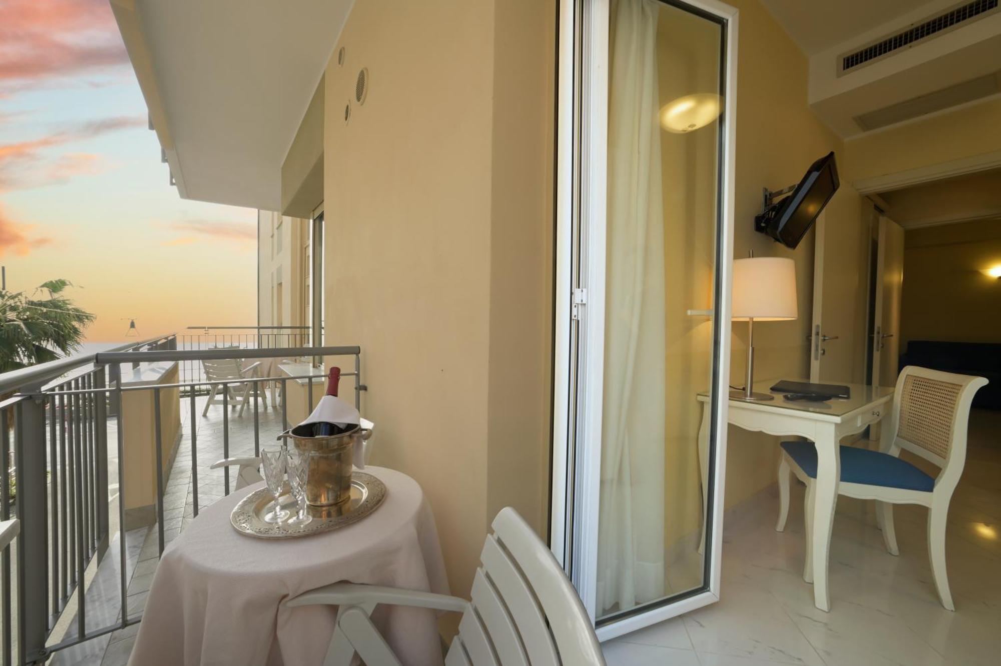 Atlantic Aparthotel