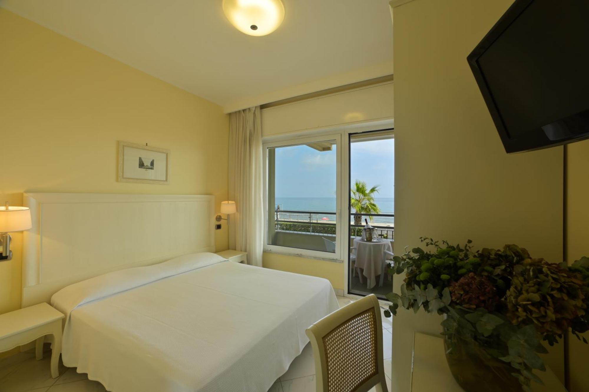 Atlantic Aparthotel