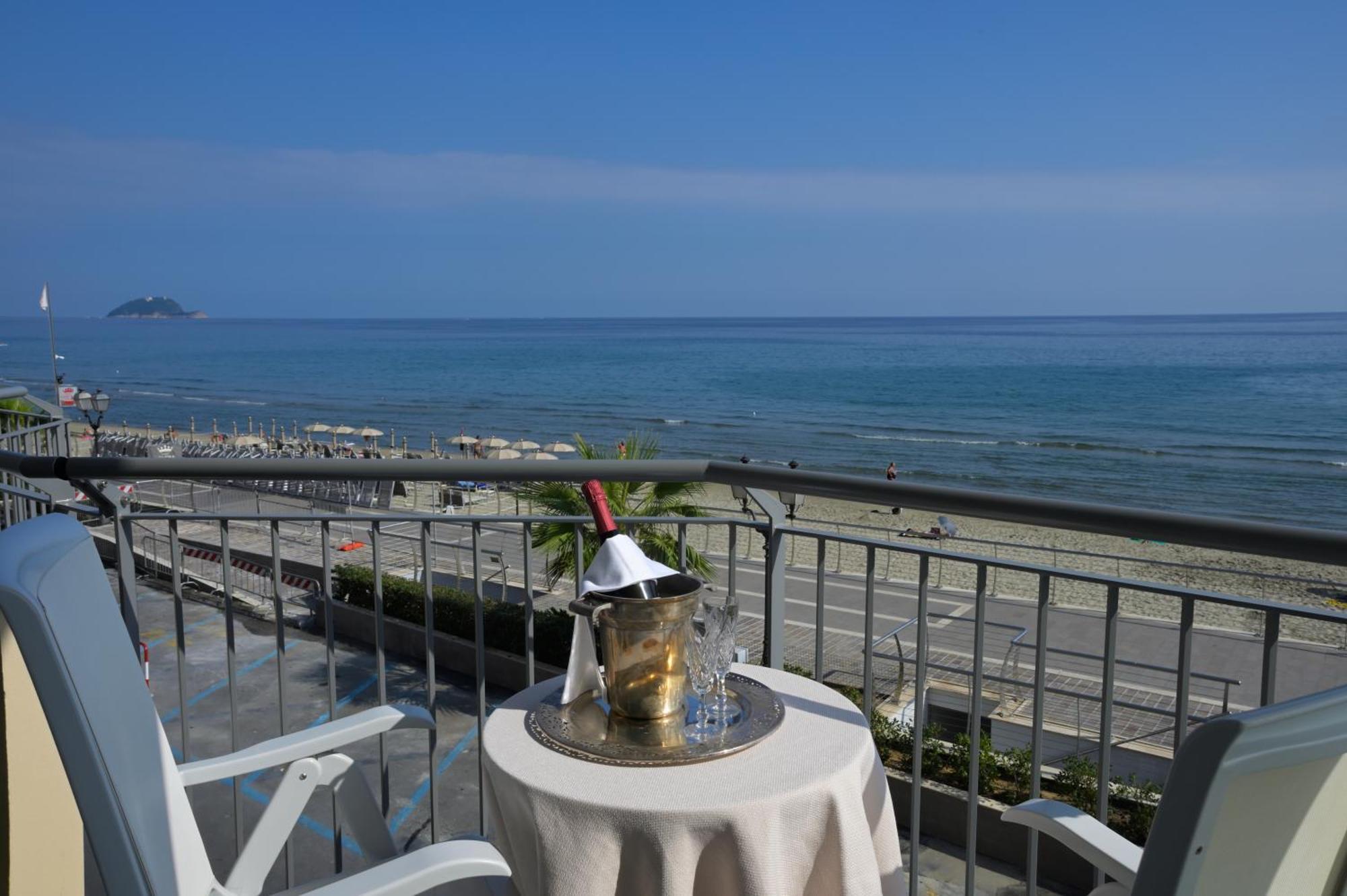 Aparthotel Atlantic 4*