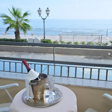 Residence Atlantic Alassio Exterior photo